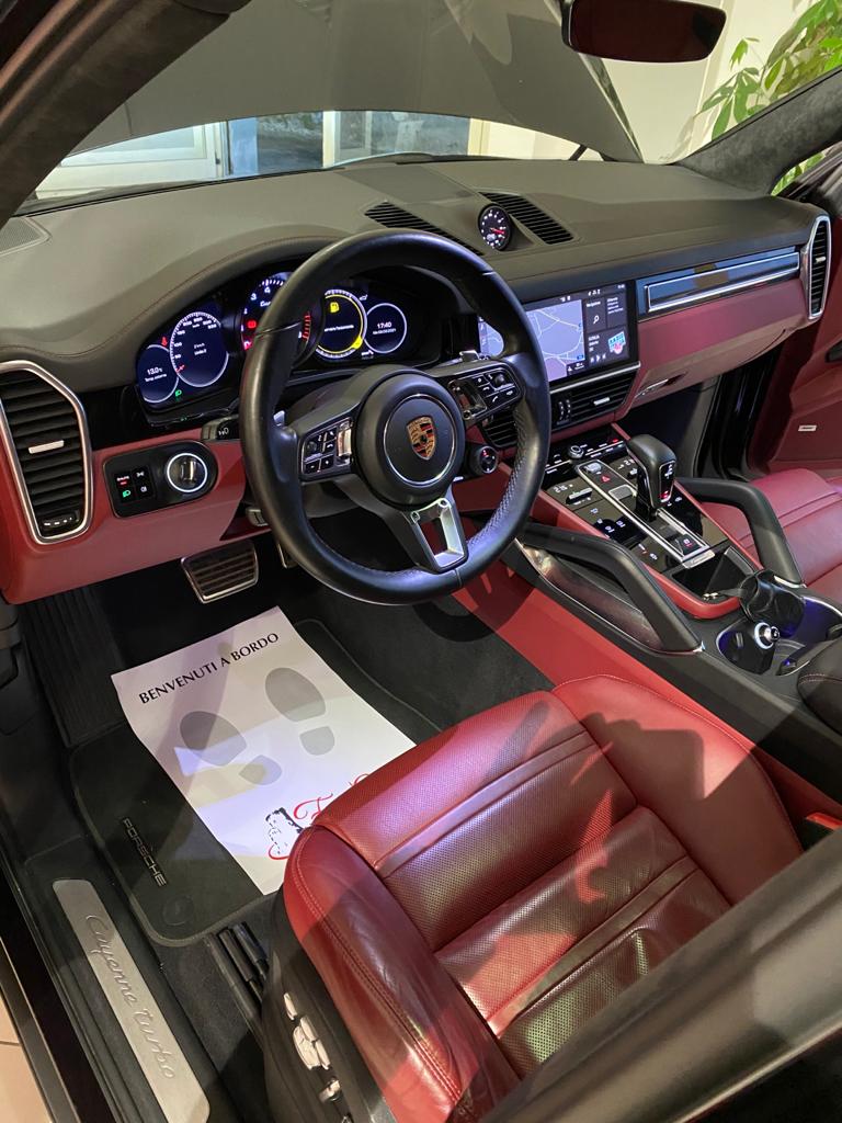 PORSCHE CAYENNE TURBO 4.0