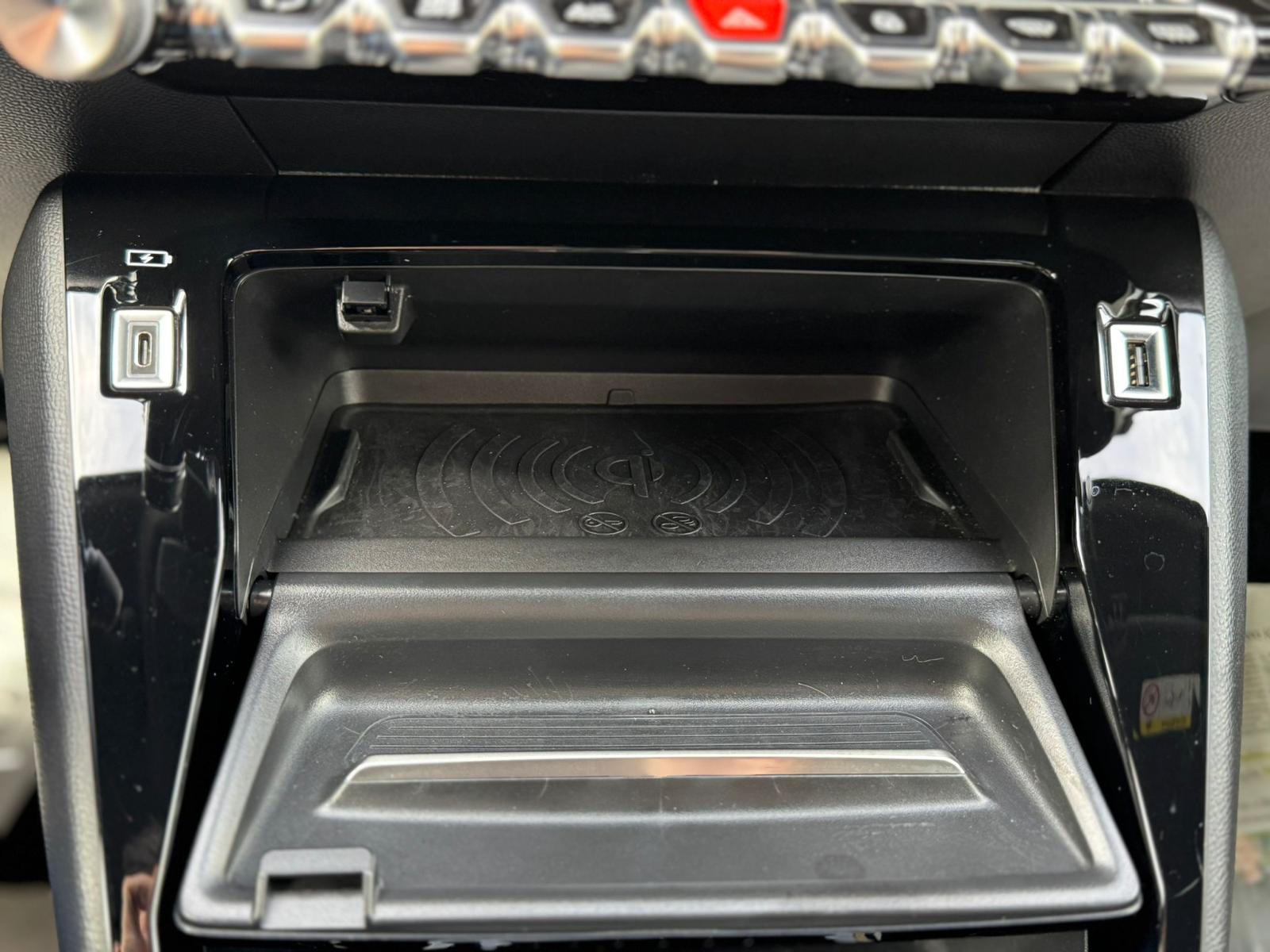 Peugeot 208 Gt Line EAT8