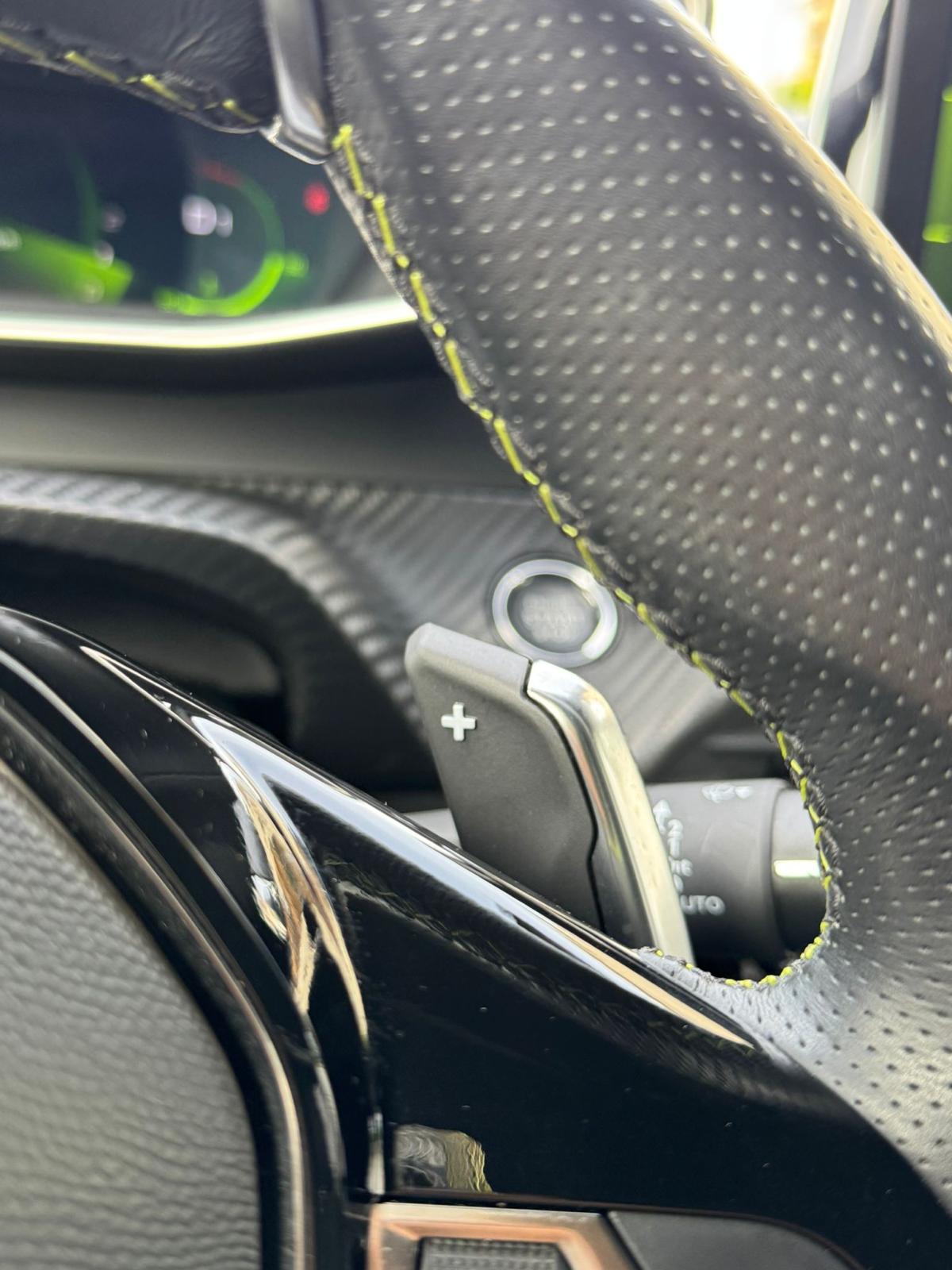 Peugeot 208 Gt Line EAT8